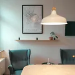 Zentrale, Gemuetliche In Apartment *
