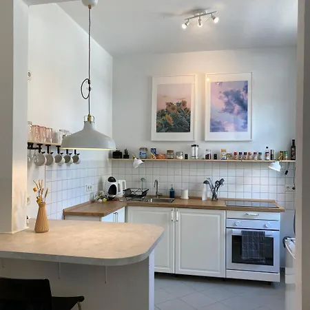 Zentrale, Gemuetliche In