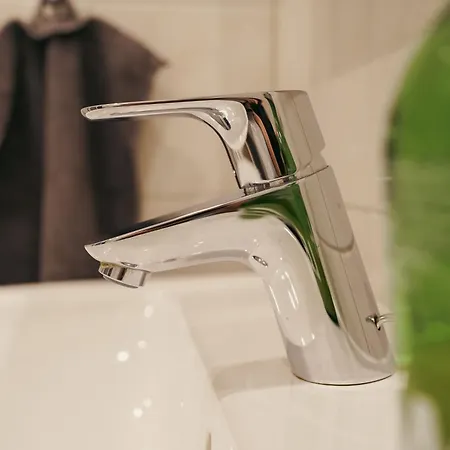 Zentrale, Gemuetliche In Apartamento *