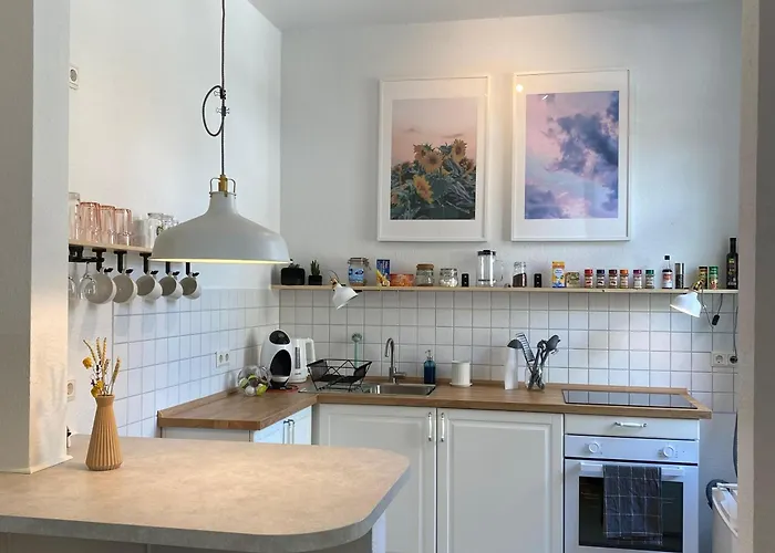 Zentrale, Gemuetliche In