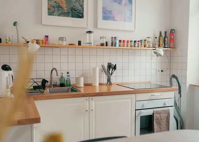 Zentrale, Gemuetliche In *