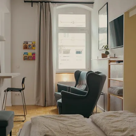 Zentrale, Gemuetliche In *